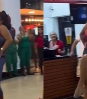 VÍDEO: 'Homem-Aranha' separa briga de mulheres em shopping