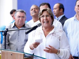 Prefeita anuncia pagamento de 13° salário dos servidores