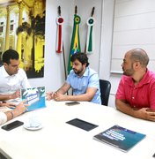 Câmara de Maceió discute com FMAC criação de projeto 'Vem pro Jaraguá'