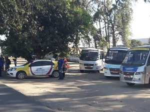 Agentes de apoio da Arsal notificam 50 motoristas em uma semana