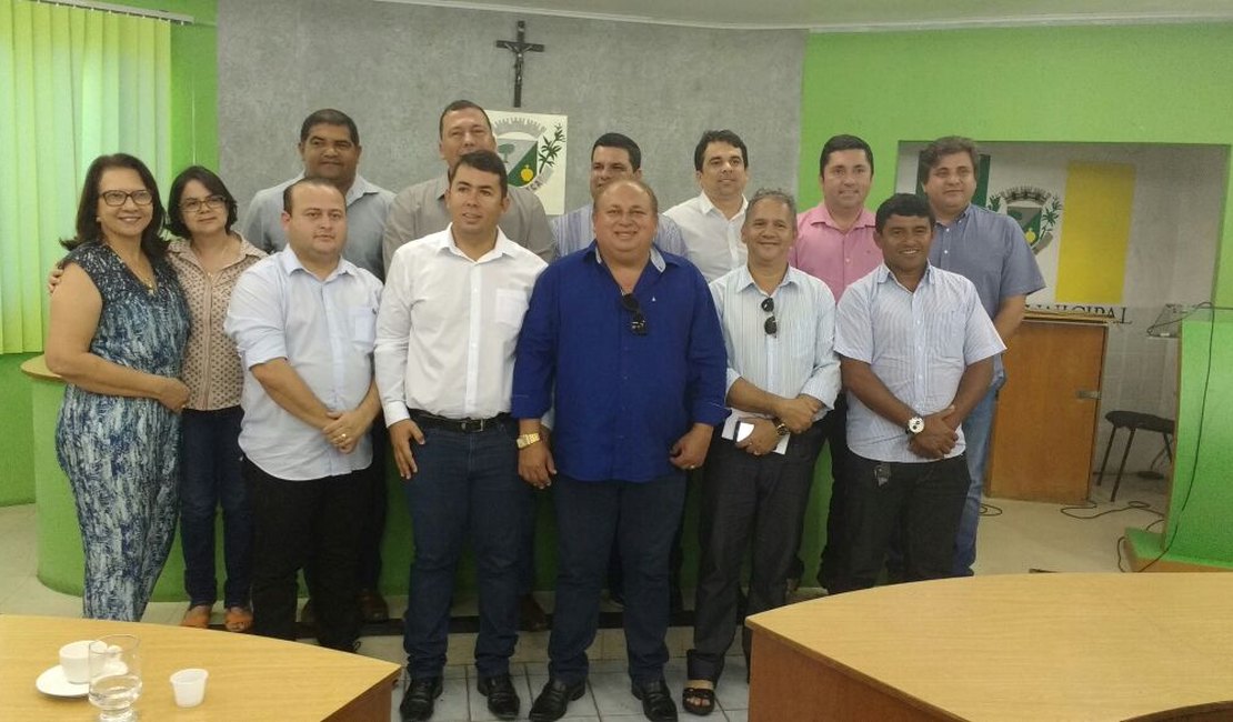 Léo Saturnino é eleito presidente da Câmara Municipal de Arapiraca para 2019-2020