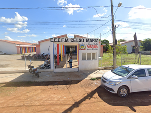 Jovem esfaqueia colega em escola na Paraíba