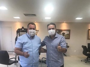 Prefeito de Porto de Pedras fortalece diálogo com governador