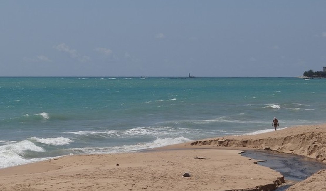 Vinte e seis praias alagoanas apresentam trechos impróprios para banho