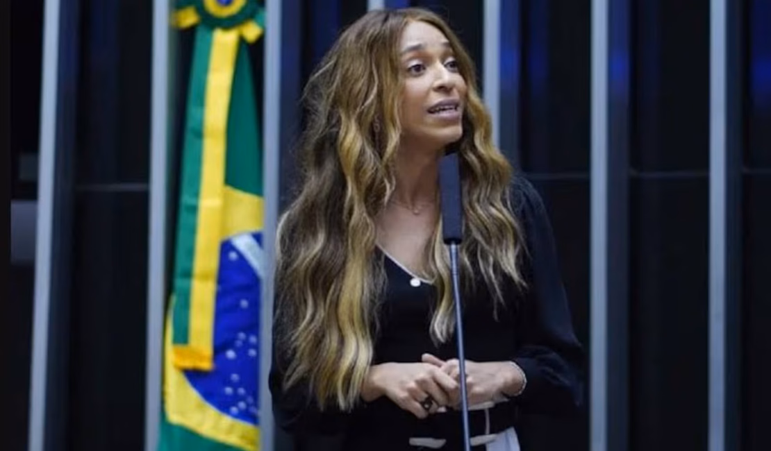 Conselho de Ética avança com ação que pode suspender mandato de Erika Hilton