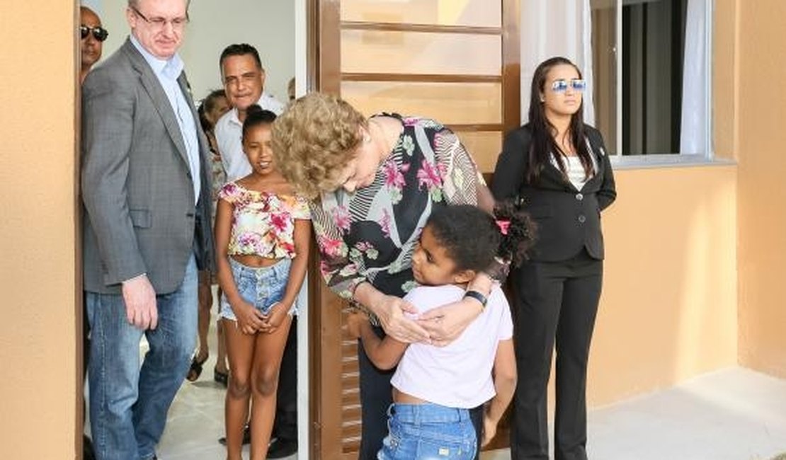 Dilma: quem quer impeachment considera erro investir em programas sociais