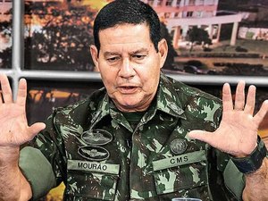 Vice de Bolsonaro, Mourão conta com apoio de 'irmãos' maçons na eleição