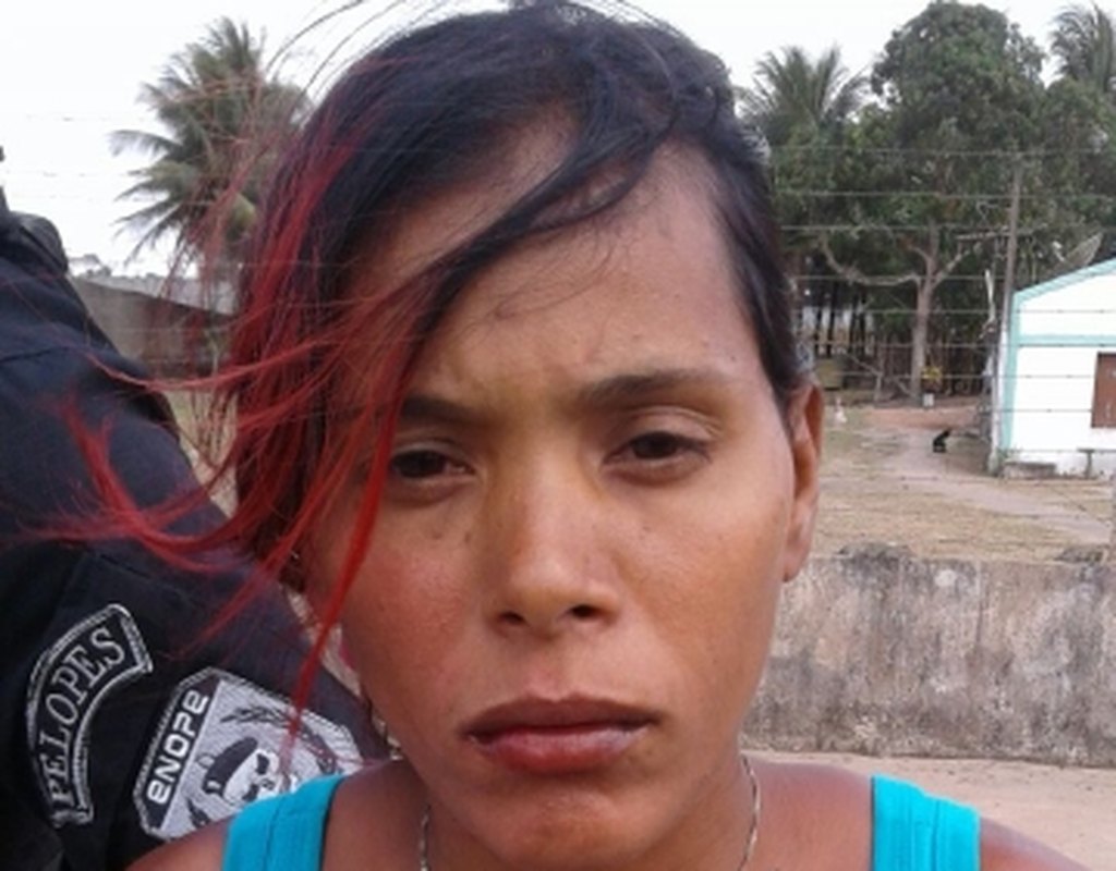 Mulher é presa em flagrante por porte ilegal de arma de fogo Arapiraca Segundos