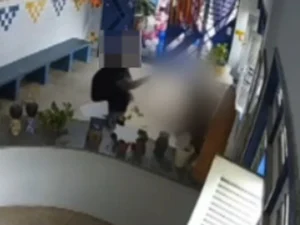 Servidora é agredida por colegas dentro de escola estadual em Dois Riachos