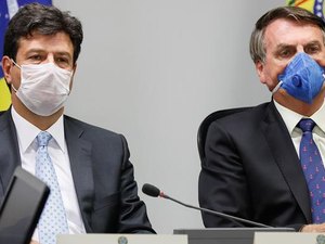 Bolsonaro avalia demitir ministro da Saúde: 'tô de saco cheio do Mandetta'