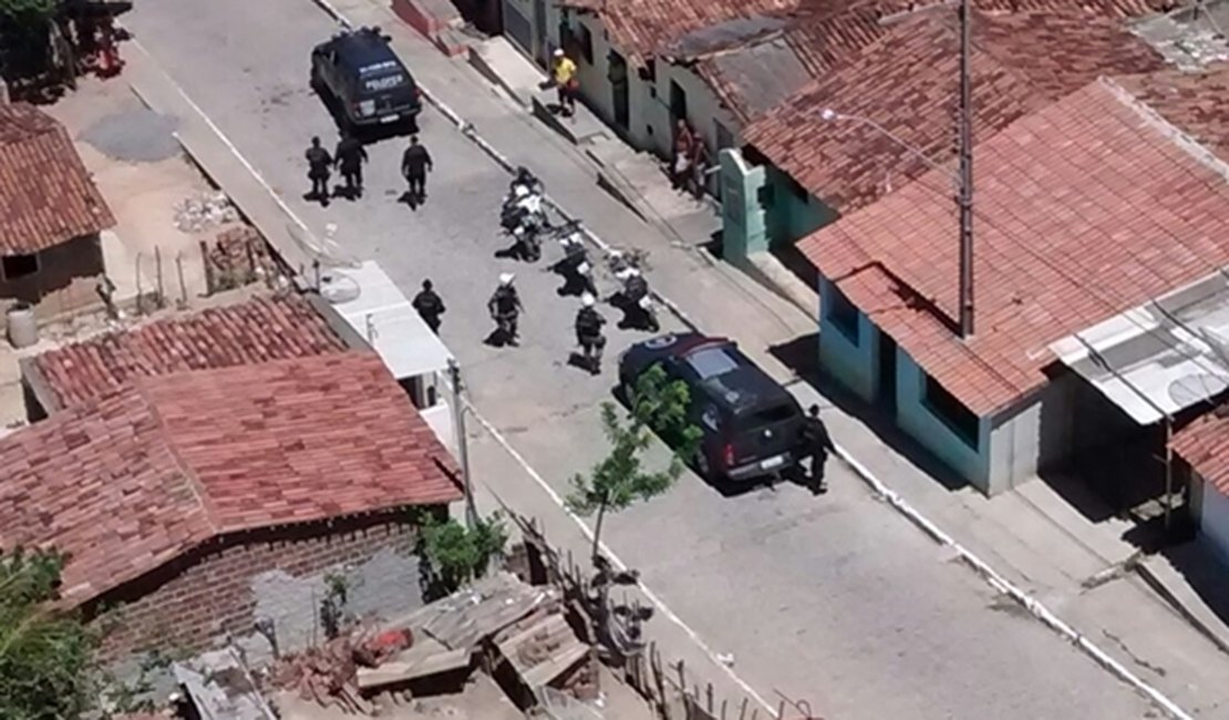 Operação em Palmeira dos Índios prende suspeitos, armas e drogas