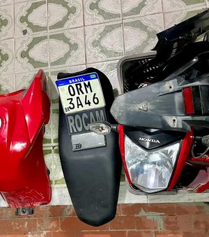 [Vídeo ]Policia prende homem com peças de moto que foi roubada em Arapiraca