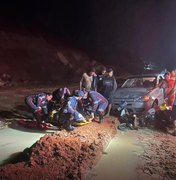 Colisão entre carro e moto deixa dois feridos na BR-101 em Joaquim Gomes