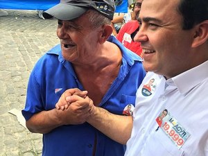 Filho do ex-governador Moacir Andrade reforça campanha em Penedo