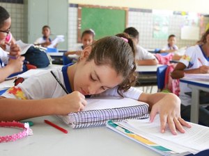 Volta às aulas: o que pode e o que não pode ser cobrado pelas escolas?