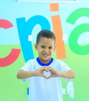 Cria completa 2 anos como Secretaria de Estado e consolida política permanente para a Primeira Infância em Alagoas