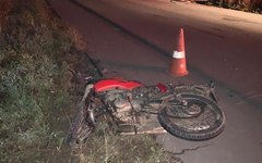 Condutor da moto morreu no local do acidente