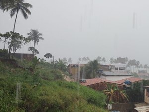 Inmet emite alerta vermelho de chuvas para Região Norte de Alagoas