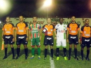 CSE goleia Miguelense e assume liderança do Quadrangular da Sobrevivência