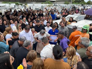 Sob forte comoção, diretor do Cemfra, Marcos Fontes, é sepultado em Arapiraca