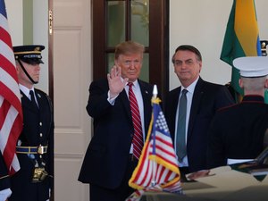 Bolsonaro e Trump se encontram na Casa Branca