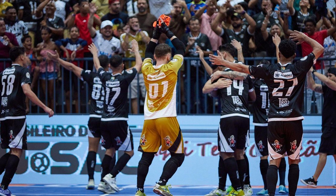 Traipu garante vaga na final do Brasileiro de Futsal após virada eletrizante em Arapiraca