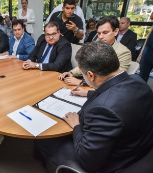 Governador Renan Filho assina concessão de incentivos do Prodesin 