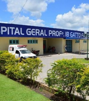Servidores fazem ato público contra privatização do Hospital Ib Gatto