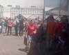 Pais protestam contra falta de transporte escolar em Maceió e bloqueiam terminal no Benedito Bentes