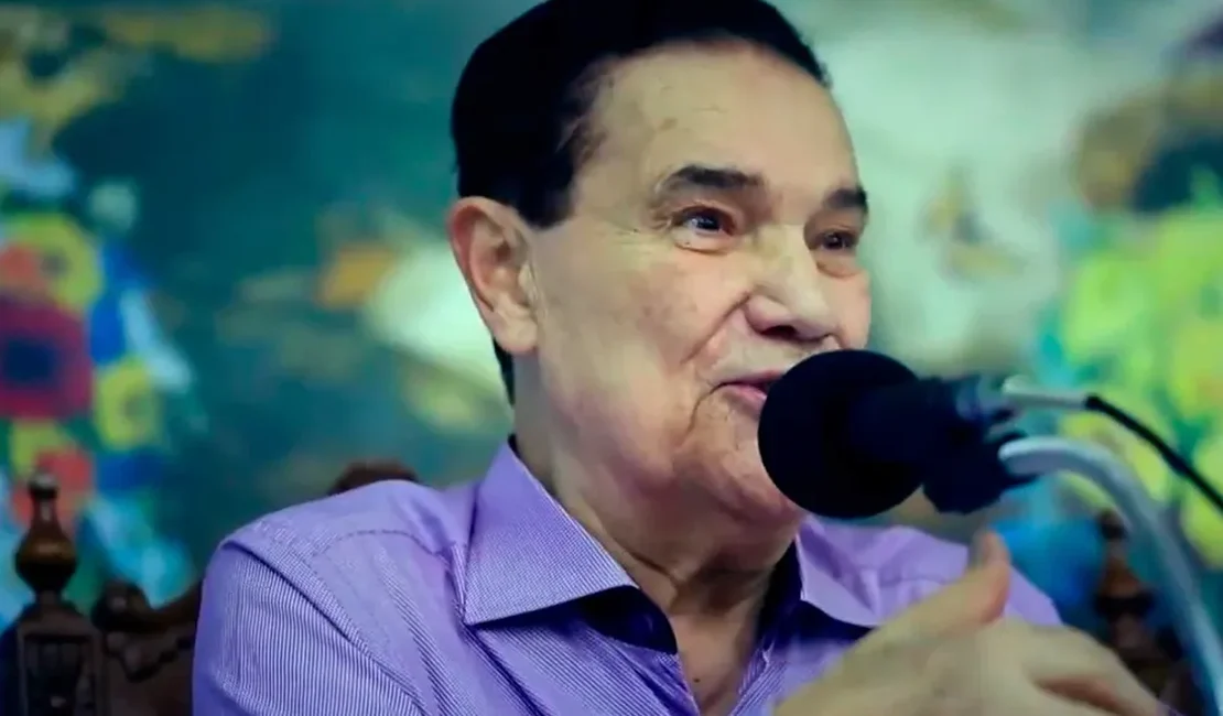 Divaldo Franco, um dos principais líderes espíritas do Brasil, morre aos 98 anos