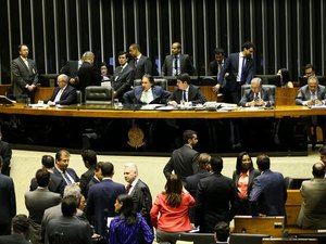 Congresso aprova crédito extra de R$ 7,9 bi ao Orçamento 2018
