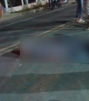 Pai morre e filho fica ferido após colisão entre moto e caçamba na AL-110, em Arapiraca