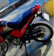 Homem armado e encapuzado invade cemitério e rouba moto de vigilante em Delmiro Gouveia