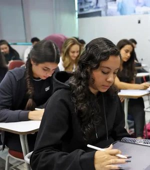 Conheça as regras para a prova de redação do Enem 2025 no domingo