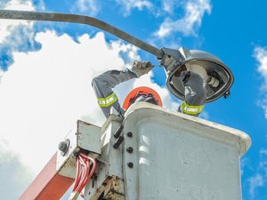 Bairros do Oiteiro, Coreia e Rodovia Mário Freire serão contemplados com o Penedo Mais Ilumina