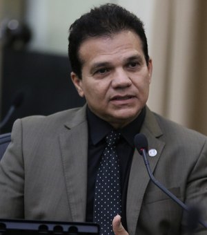 Ricardo Nezinho solicita construção de nova escola em Minador do Negrão