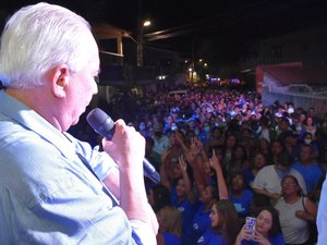 Candidato a prefeito de Maragogi Sérgio Lira, e seu vice,Gabriel Vasconcelos fazem comício no povoado São Bento