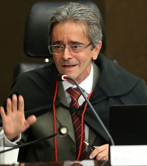 Almagis esclarece acusações de que governador interino teria aumentado próprio salário