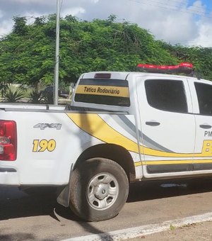 Colisão entre caminhão canavieiro e Voyage deixa feridos na zona rural de Arapiraca