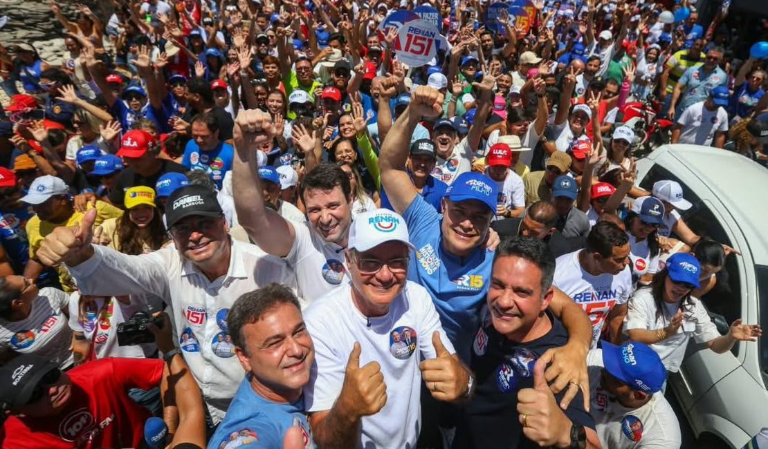 Multidão toma as ruas com Renan Filho, Yale Fernandes e Luciano Barbosa em Arapiraca