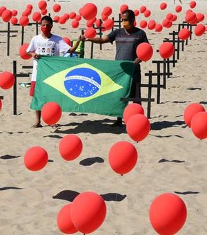 Brasil chega a 100 mil mortes pelo novo coronavírus