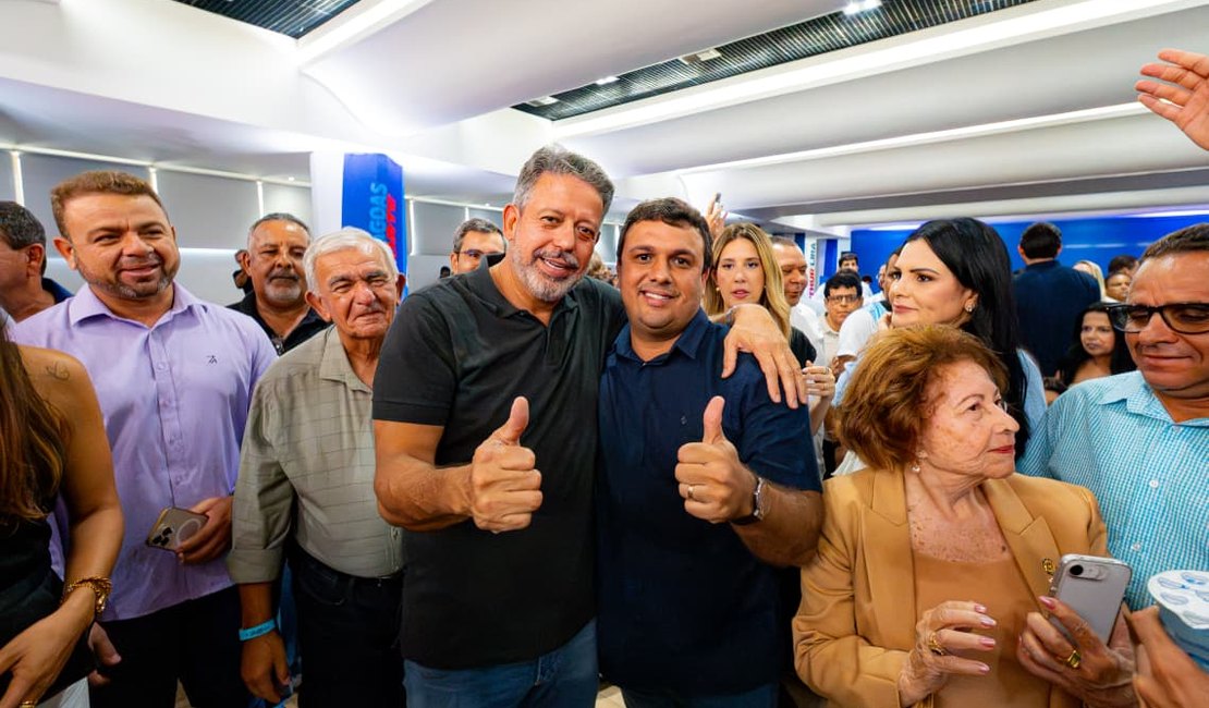 Prefeito Bebeto Barros prestigia lançamento da pré candidatura de Arthur Lira em Maceió