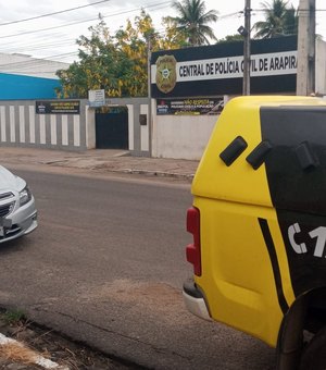 Casal é preso após furtar celular de funcionária de uma agência bancária em Arapiraca