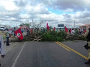 Movimentos organizados prometem aderir a greve dos caminhoneiros em AL