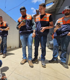 Vistorias verificam afundamento do solo em casas na borda do mapa de risco