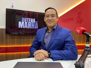 Warner Filho assume apresentação do Antena Manhã, na Rede Antena 7