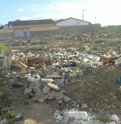 Moradores denunciam aparição de escorpiões devido ao lixo em terrenos de Arapiraca