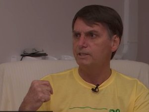 'Vice não apita nada, mas atrapalha muito', diz Bolsonaro sobre Mourão