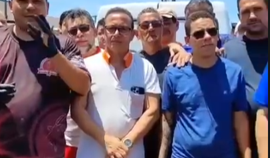 Comerciantes do Mercado da Produção protestam após risco de corte de energia em Maceió