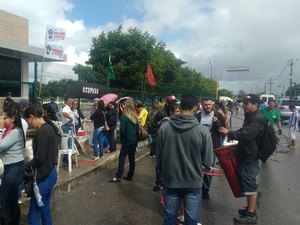 Servidores da Educação realizarão protesto na prefeitura contra atraso salarial